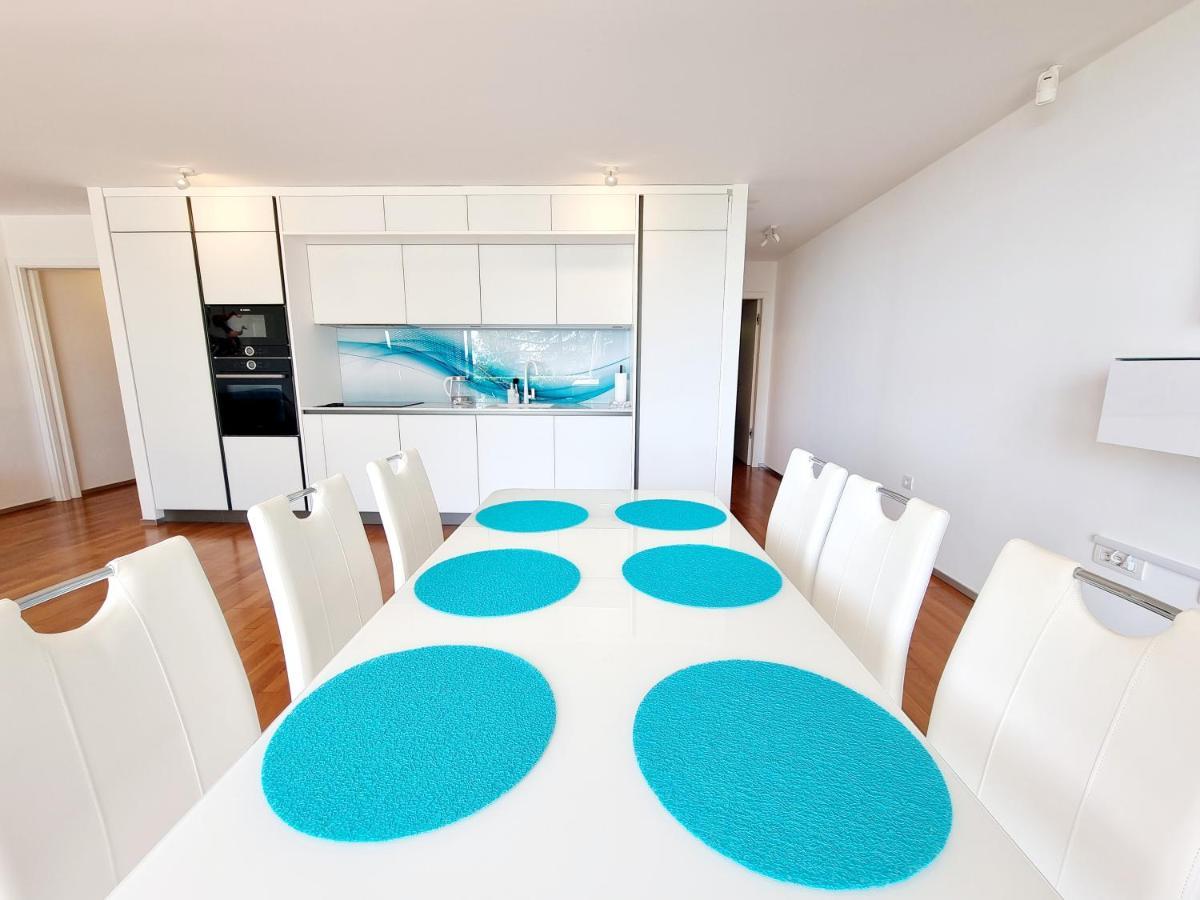 Vip Apartment בפורטורוז מראה חיצוני תמונה