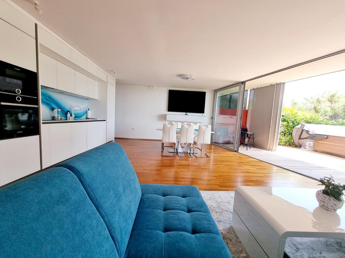 Vip Apartment בפורטורוז מראה חיצוני תמונה