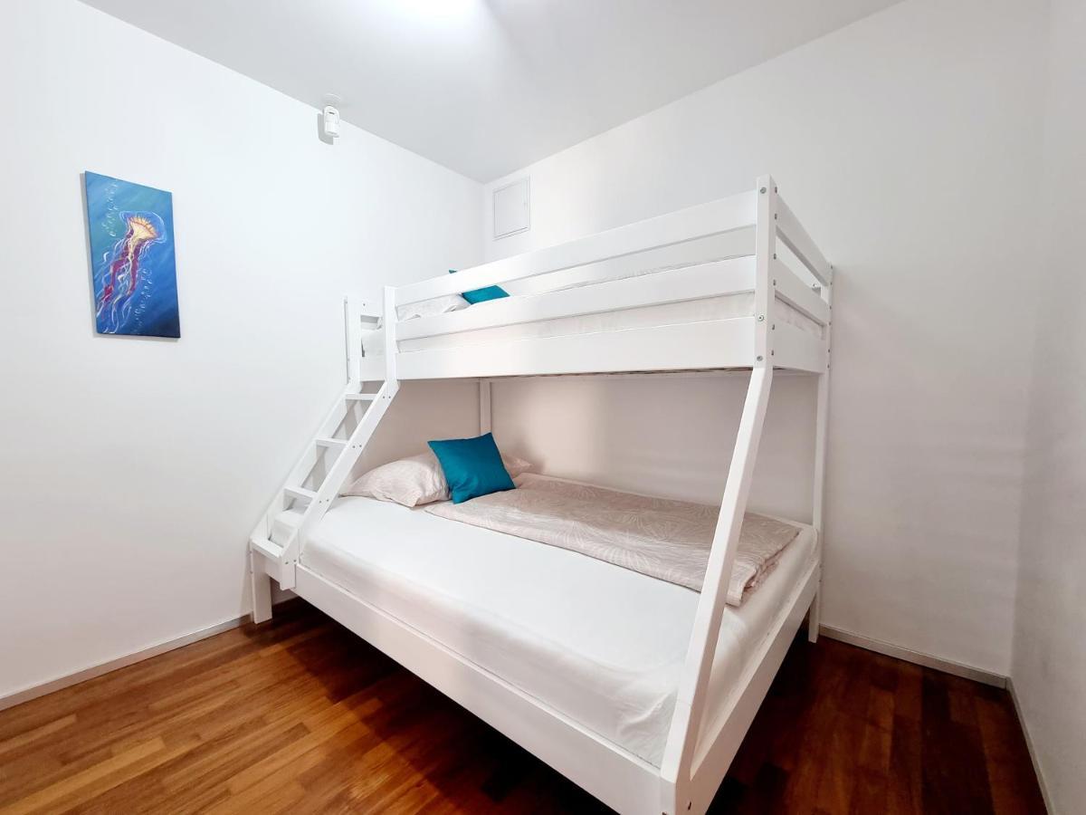 Vip Apartment בפורטורוז מראה חיצוני תמונה
