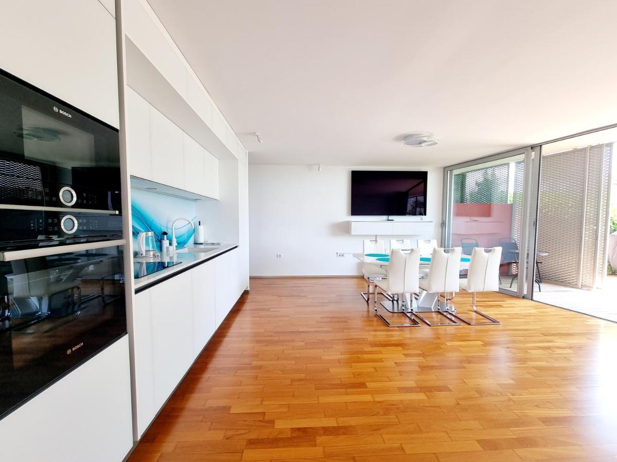 Vip Apartment בפורטורוז מראה חיצוני תמונה